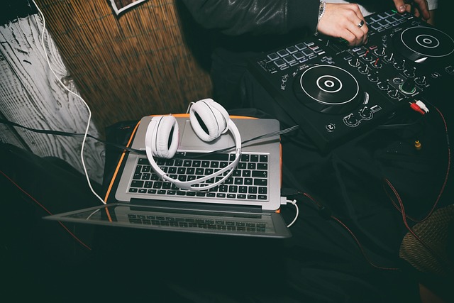 Nightlife in Tenerife – bars, clubs, and the best party spots